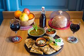 Dream Studio w h Private Balcony Central Athens