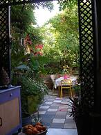 Dream Studio w h Private Balcony Central Athens