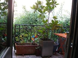 Dream Studio w h Private Balcony Central Athens