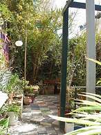 Dream Studio w h Private Balcony Central Athens