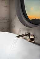 Acropolis Junior Suite