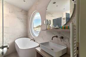 Acropolis Junior Suite