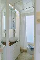 360 View in Roof top Appartment With Patio