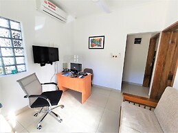 Palm Holiday Apartments