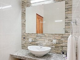 Palm Holiday Apartments