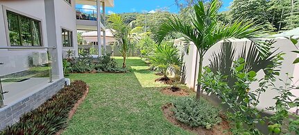 Palm Holiday Apartments