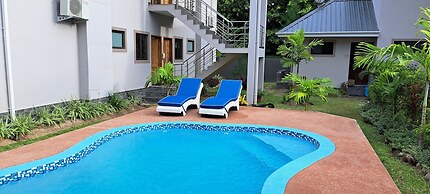 Palm Holiday Apartments