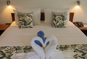 Palm Holiday Apartments