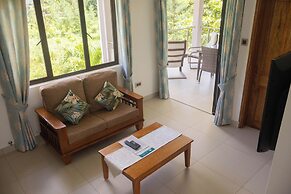 Palm Holiday Apartments