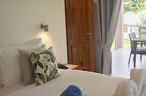 Palm Holiday Apartments