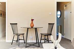 The Crystal Palace Crib - Lovely 1bdr Flat