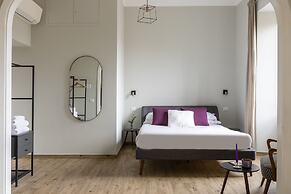 Colosseo Road by Hili