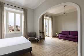 Colosseo Road by Hili