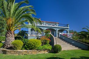 Methoni Paradise Villa for 10 & Pool