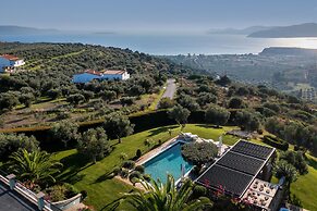 Methoni Paradise Villa for 10 & Pool