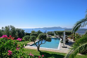 Methoni Paradise Villa for 10 & Pool