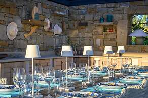 Methoni Paradise Villa for 10 & Pool