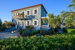 Methoni Paradise Villa for 10 & Pool