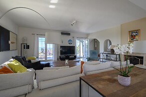 Methoni Paradise Villa for 10 & Pool