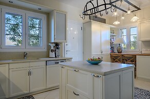 Methoni Paradise Villa for 10 & Pool