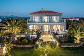 Methoni Paradise Villa for 10 & Pool