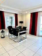 Wonderful 3 bed Duplex in Sought After Prime Community