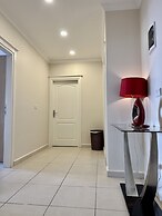 Wonderful 3 bed Duplex in Sought After Prime Community