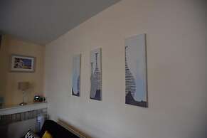 Gorgeous 3 Bedroom House Near Cardiff City Center