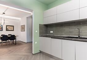 Amazonia Apt by halu