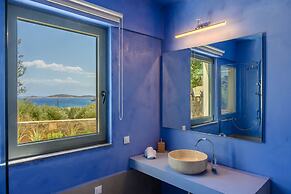 Roots Suites in Crete