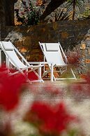 Roots Suites in Crete