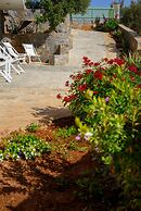 Roots Suites in Crete