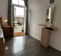 2-bed Historic Apartment in old Town Edinburgh