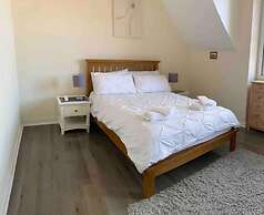 2-bed Historic Apartment in old Town Edinburgh