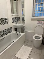 2-bed Historic Apartment in old Town Edinburgh