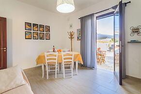 Villetta Bel Mare with garden near sea