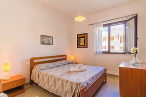 Villetta Bel Mare with garden near sea