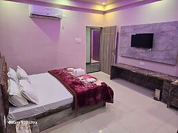 Goroomgo Kashi Inn Raj Ghat Varanasi