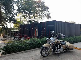 Nomads Homestay Sriracha