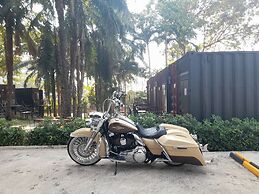 Nomads Homestay Sriracha