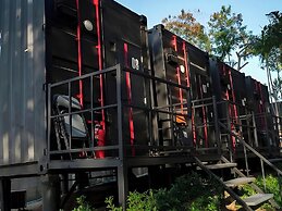 Nomads Homestay Sriracha