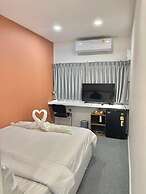 Nomads Homestay Sriracha