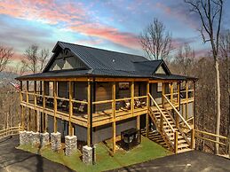 Talkin' Tennessee 3 Bedroom Cabin by RedAwning