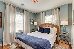 Chic Joplin Cottage w/ Patio < 3 Mi to Town!