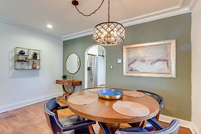 Chic Joplin Cottage w/ Patio < 3 Mi to Town!