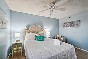 Inlet Reef 515 2 Bedroom Condo by RedAwning