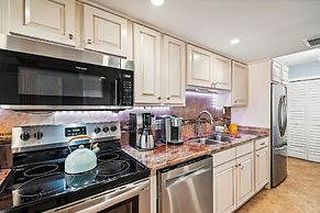 Inlet Reef 515 2 Bedroom Condo by RedAwning