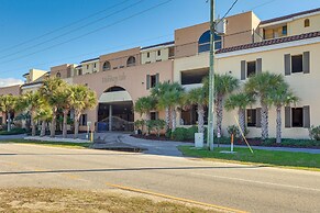 Dauphin Island Condo: Beach & Hot Tub Access!