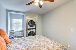 Convenient Galveston Home < 1 Mi to Beach!