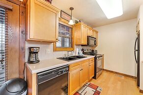 Lazy Jc Lodge 4 Bedroom Lodge by RedAwning